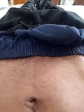 Snapshot of UNCLEZESTYY chatting on November 2025 09:20:01 AM UNCLEZESTYY online show from November 2025 09:20:01 AM