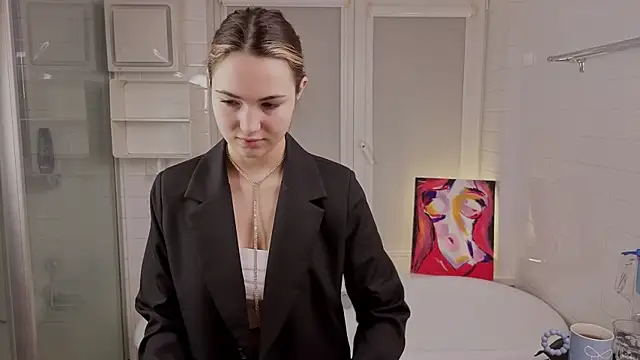 LeenaPuita online show from February 2026 04:44:02 PM