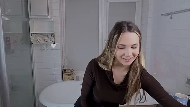 LeenaPuita online show from March 2026 04:36:01 PM