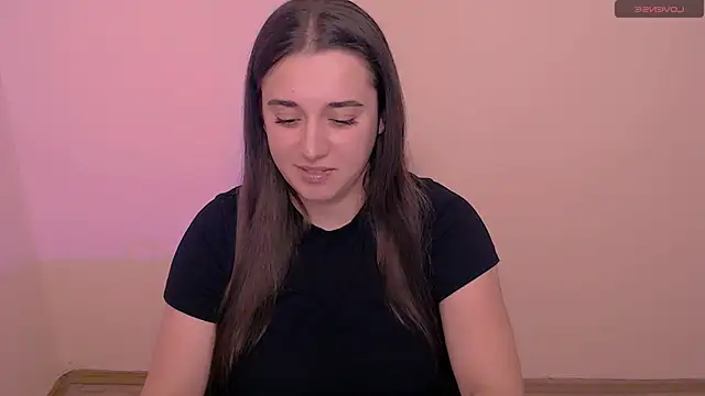 Snapshot of AlinaDoll_ chatting on March 2026 08:29:01 AM AlinaDoll online show from March 2026 08:29:01 AM