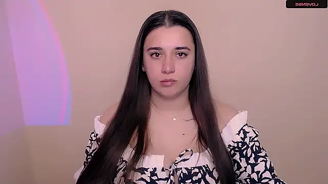 Snapshot of AlinaDoll_ chatting on April 2026 07:33:01 AM AlinaDoll online show from April 2026 07:33:01 AM