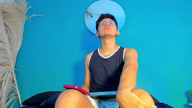 Snapshot of david_valiz chatting on November 2025 12:38:01 PM david valiz online show from November 2025 12:38:01 PM