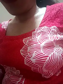 Snapshot of Tamil_White_Rose chatting on March 2026 06:12:02 PM Tamil White Rose online show from March 2026 06:12:02 PM