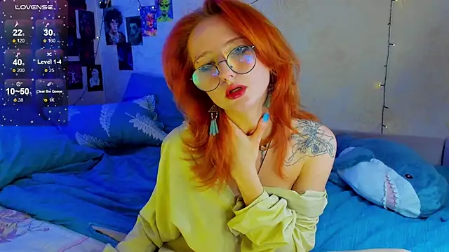 DragonflyLiza online show from November 2025 11:58:01 AM