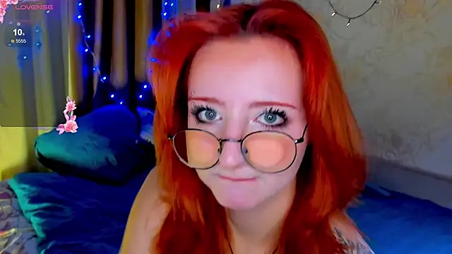 DragonflyLiza online show from December 2025 09:16:02 AM