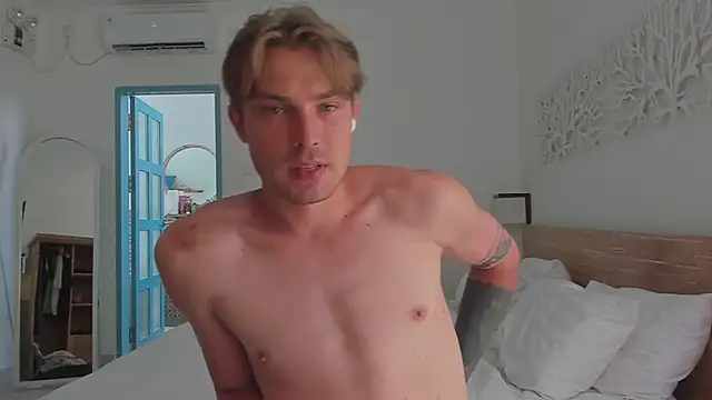 Snapshot of DanteRay chatting on March 2026 05:51:01 AM DanteRay online show from March 2026 05:51:01 AM