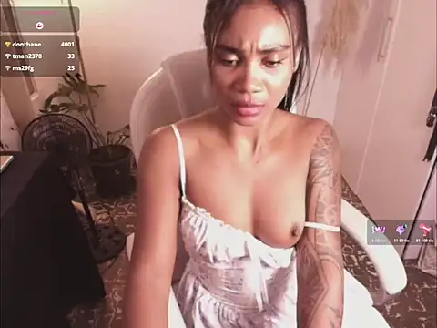 Miss Benz online show from January 2026 04:27:01 AM