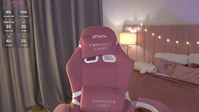 ohmyElly online show from November 2025 04:39:02 PM