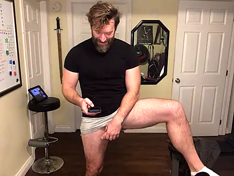 Snapshot of RockHammercock chatting on November 2025 01:06:01 PM RockHammercock online show from November 2025 01:06:01 PM