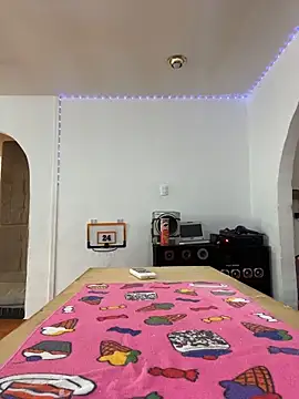 Snapshot of meliodas_23cm chatting on March 2026 06:51:01 PM meliodas 23cm online show from March 2026 06:51:01 PM