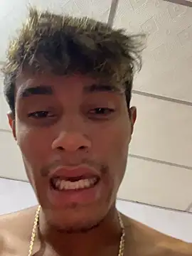 Snapshot of meliodas_23cm chatting on April 2026 01:47:02 AM meliodas 23cm online show from April 2026 01:47:02 AM