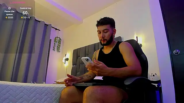 noah corvelle online show from November 2025 01:17:01 AM