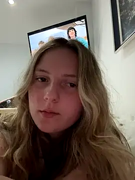 Snapshot of Ell_albescu chatting on November 2025 10:09:02 PM Ell albescu online show from November 2025 10:09:02 PM