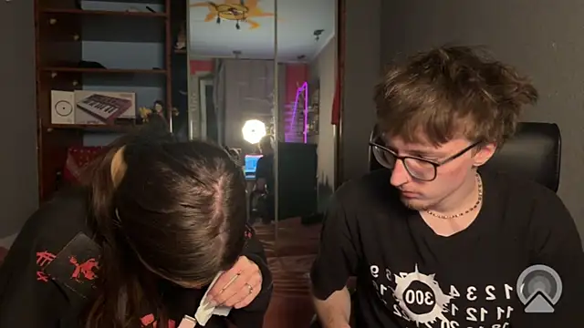 Snapshot of t_files_x chatting on April 2026 02:25:02 AM t files x online show from April 2026 02:25:02 AM