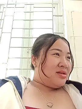 Bee-bgolden online show from November 2025 12:31:02 AM