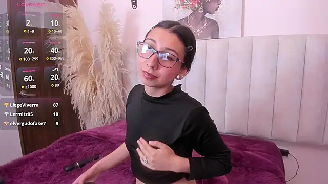 Isabella Crofts online show from March 2026 08:19:01 AM