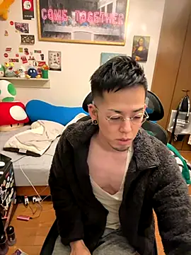 Snapshot of ippei0001 chatting on November 2025 01:55:01 PM ippei0001 online show from November 2025 01:55:01 PM