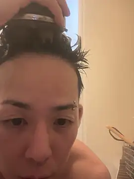 Snapshot of ippei0001 chatting on November 2025 11:54:01 AM ippei0001 online show from November 2025 11:54:01 AM