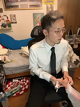 Snapshot of ippei0001 chatting on November 2025 01:11:01 PM ippei0001 online show from November 2025 01:11:01 PM