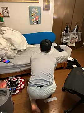 Snapshot of ippei0001 chatting on November 2025 12:49:02 PM ippei0001 online show from November 2025 12:49:02 PM