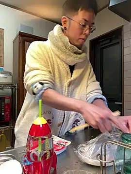 Snapshot of ippei0001 chatting on January 2026 02:44:01 PM ippei0001 online show from January 2026 02:44:01 PM