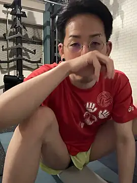 Snapshot of ippei0001 chatting on April 2026 07:15:02 PM ippei0001 online show from April 2026 07:15:02 PM