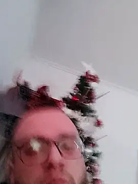 Snapshot of Rayer124 chatting on January 2026 07:35:01 AM Rayer124 online show from January 2026 07:35:01 AM