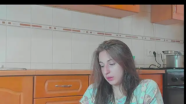 jessica kitti online show from November 2025 09:41:01 AM