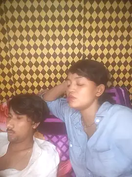 Freakingromance online show from April 2026 07:03:02 PM