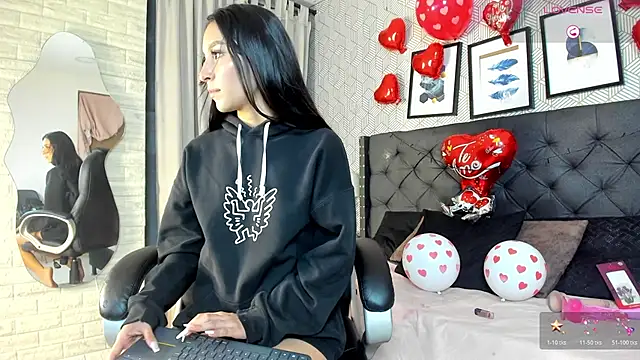 valentina  desire online show from February 2026 12:24:02 PM