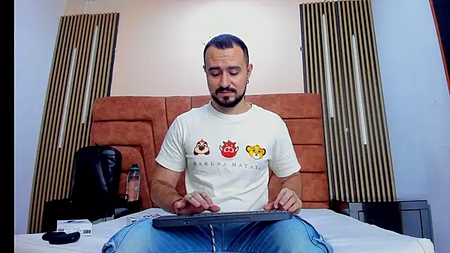 HARRY FLYNN online show from November 2025 12:16:01 PM