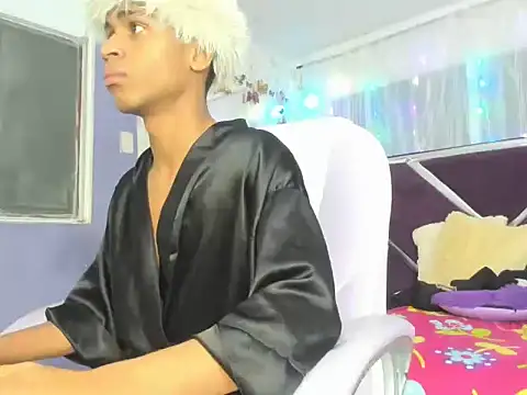 Santy bigcock 01 online show from November 2025 02:10:01 AM