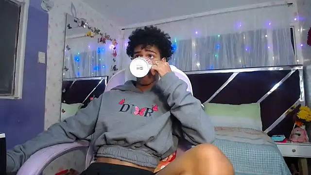 Santy bigcock 01 online show from March 2026 12:49:01 PM