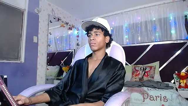 Santy bigcock 01 online show from May 2026 01:18:01 PM
