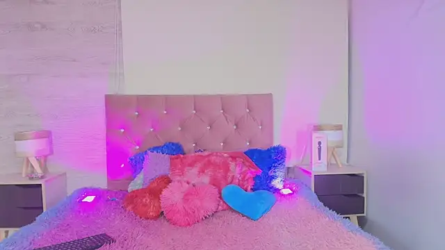 Snapshot of PamelaBoobs chatting on March 2026 08:41:01 PM PamelaBoobs online show from March 2026 08:41:01 PM