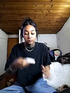 Snapshot of lyam_ebony_ chatting on January 2026 04:50:02 AM lyam ebony online show from January 2026 04:50:02 AM
