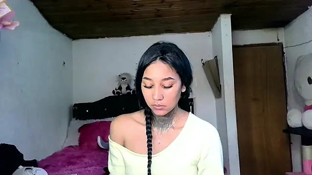 Snapshot of lyam_ebony_ chatting on May 2026 01:59:01 PM lyam ebony online show from May 2026 01:59:01 PM