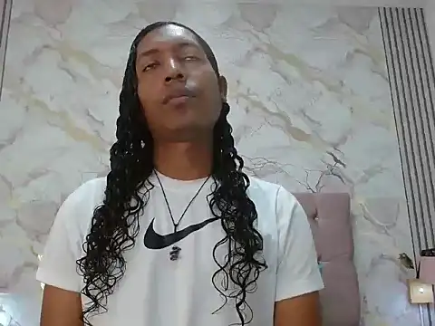 MiaCoock online show from January 2026 01:16:02 PM