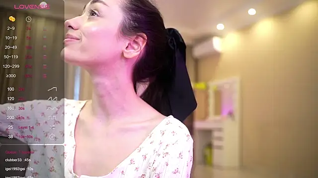 Bananalizzy online show from May 2026 10:44:02 AM
