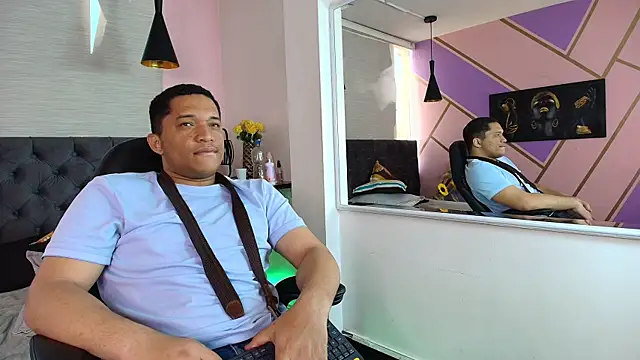 Kai santos  online show from November 2025 09:35:01 PM