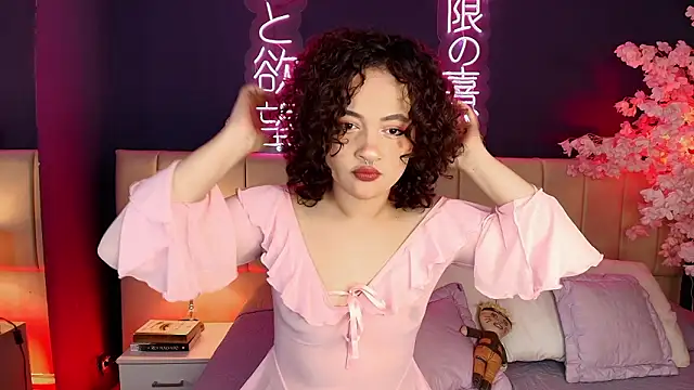 Snapshot of _sarahRose chatting on February 2026 04:09:01 AM sarahRose online show from February 2026 04:09:01 AM