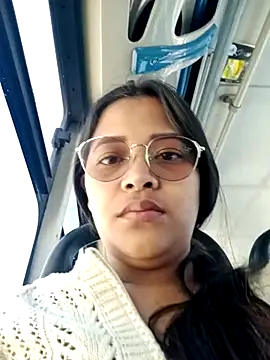 Luceroxxx7 online show from November 2025 03:01:02 PM