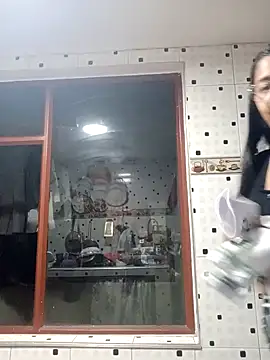 Luceroxxx7 online show from November 2025 11:03:01 PM