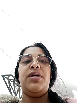 Luceroxxx7 online show from November 2025 03:44:01 PM