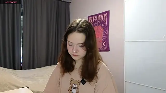 Snapshot of AlissaGerardo chatting on June 2026 01:03:01 AM AlissaGerardo online show from June 2026 01:03:01 AM