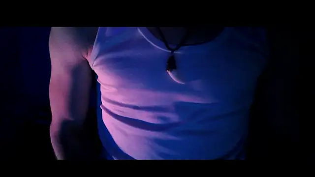 Snapshot of Starfax2903 chatting on April 2026 01:47:01 AM Starfax2903 online show from April 2026 01:47:01 AM