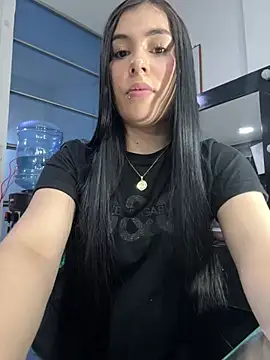 Snapshot of Victoria_14 chatting on April 2026 04:31:01 AM Victoria 14 online show from April 2026 04:31:01 AM