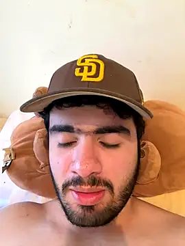 Snapshot of Leoncitooo987 chatting on December 2025 07:41:02 PM Leoncitooo987 online show from December 2025 07:41:02 PM