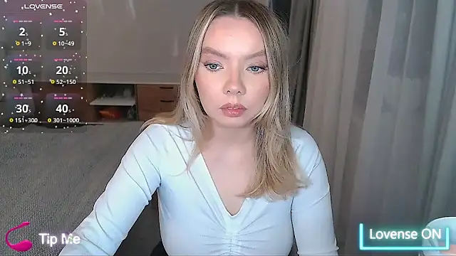 PolinaXXXXJones online show from December 2025 07:31:02 PM