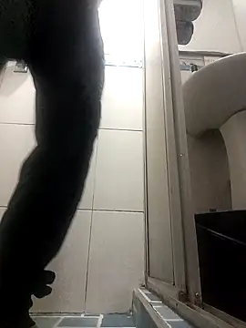 Elgladeador online show from November 2025 10:30:02 PM